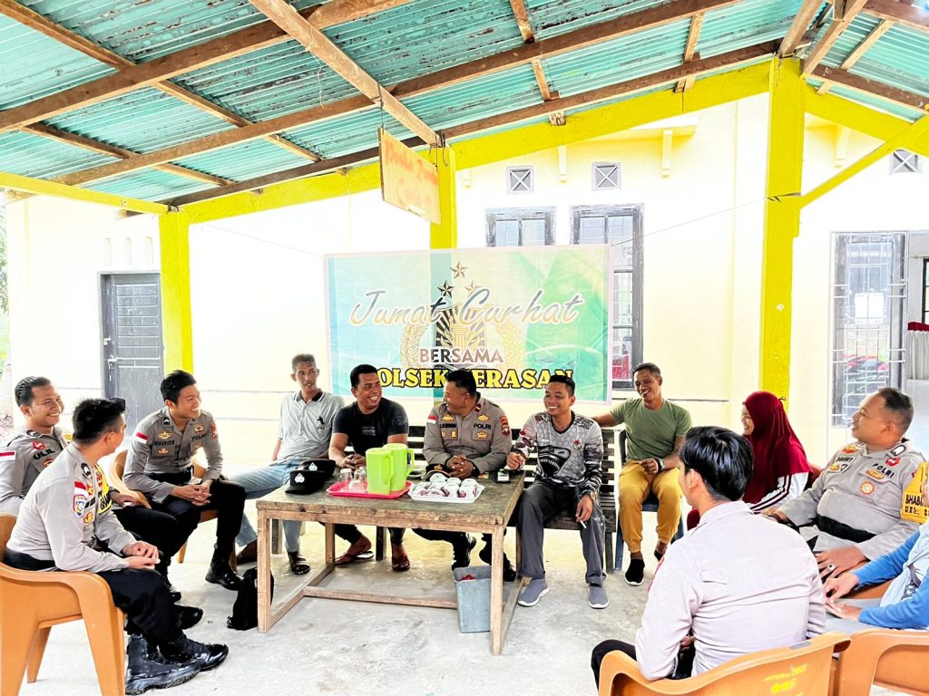 Bersama Tokoh Masyarakat, Kapolsek Serasan Curhat Kamtibmas Mari Bersama Ciptakan Pemilu Aman dan Damai