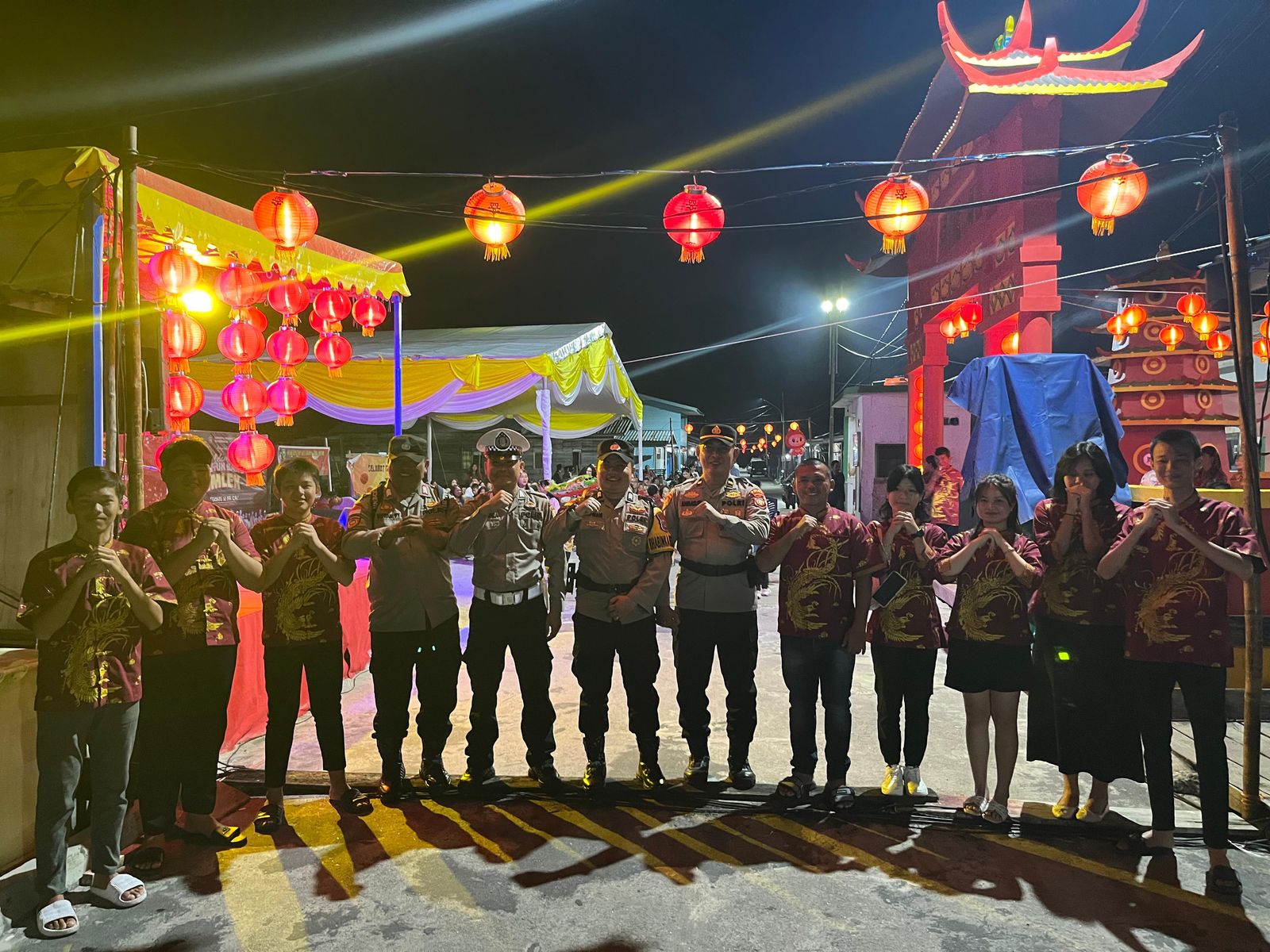 Personil Polsek Bunguran Timur Amankan dan Pantau Perayaan Cap Go Meh di Klenteng Fu The Chi