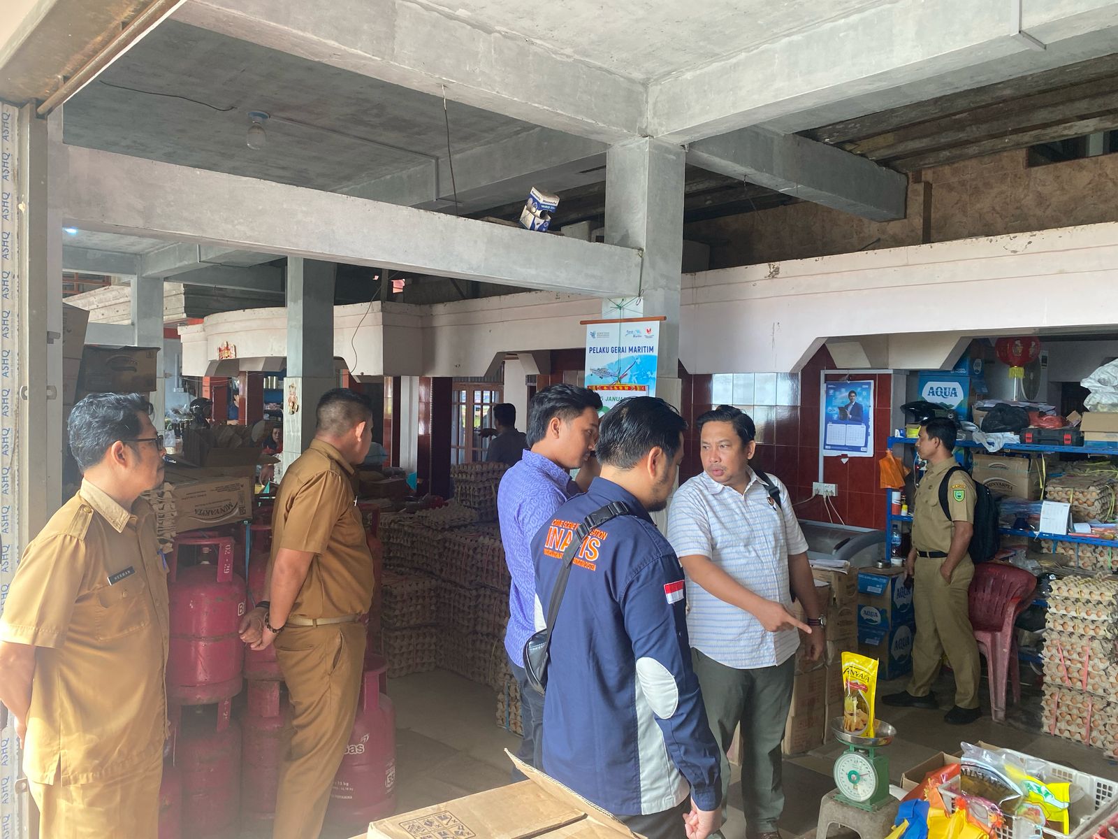 Polres Natuna dan Satgas Pangan Kawal Peredaran Minyak Goreng 'Minyak Kita