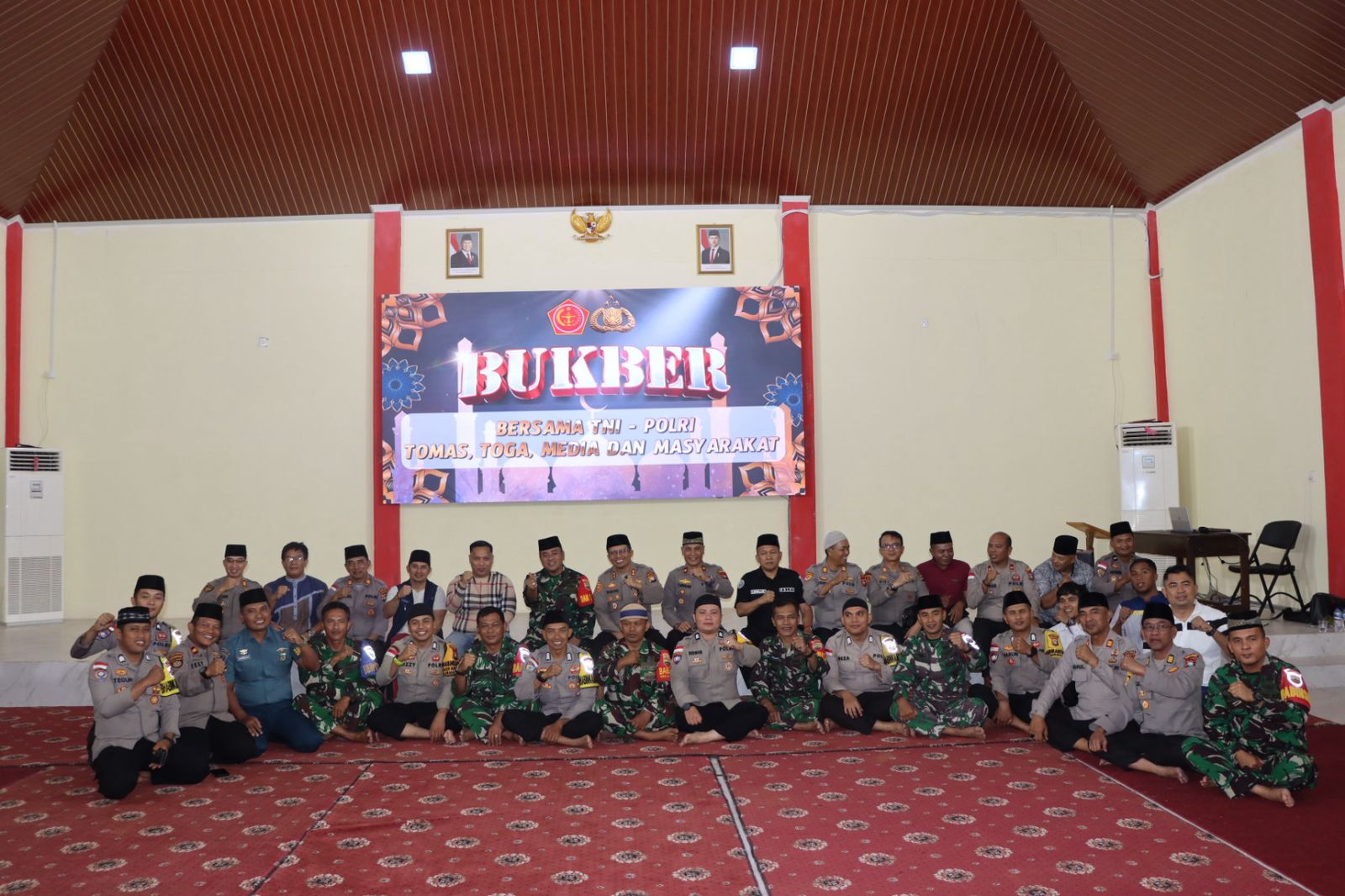 Mempererat 3 pilar Kamtibmas, Polres Natuna Gelar Buka Puasa Bersama TNI-Polri dan Kepala Desa