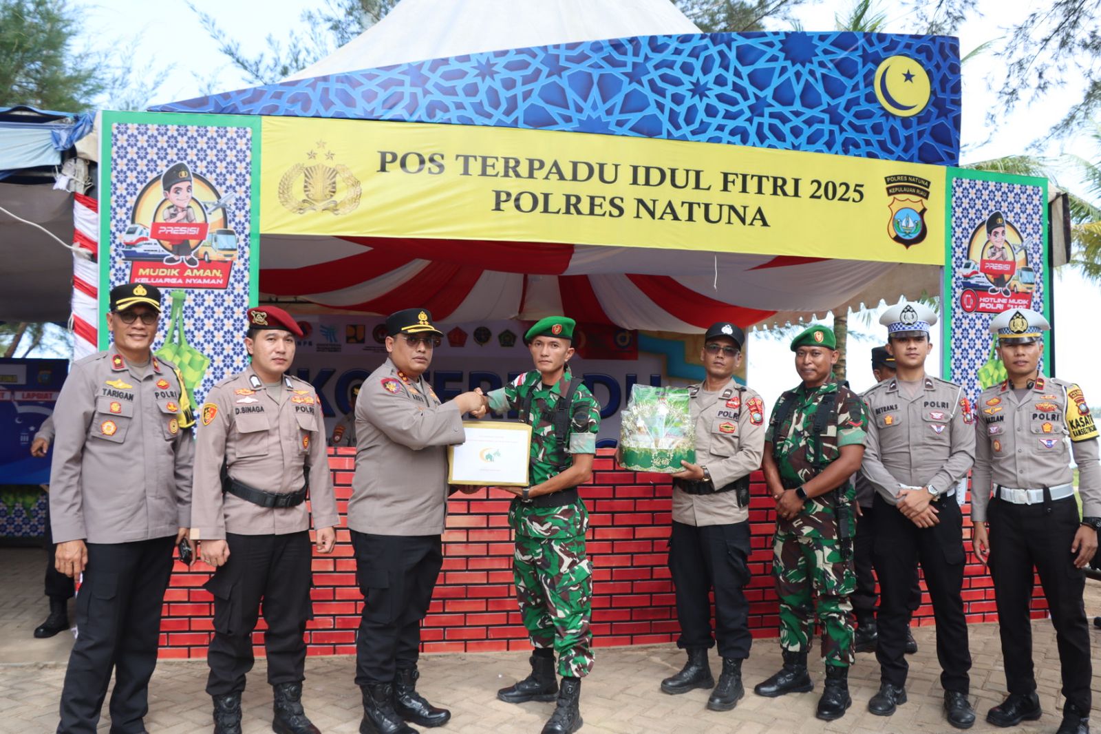 Kapolres Natuna Tinjau Pos Pengamanan dan Pelayanan Ops Ketupat Seligi 2025