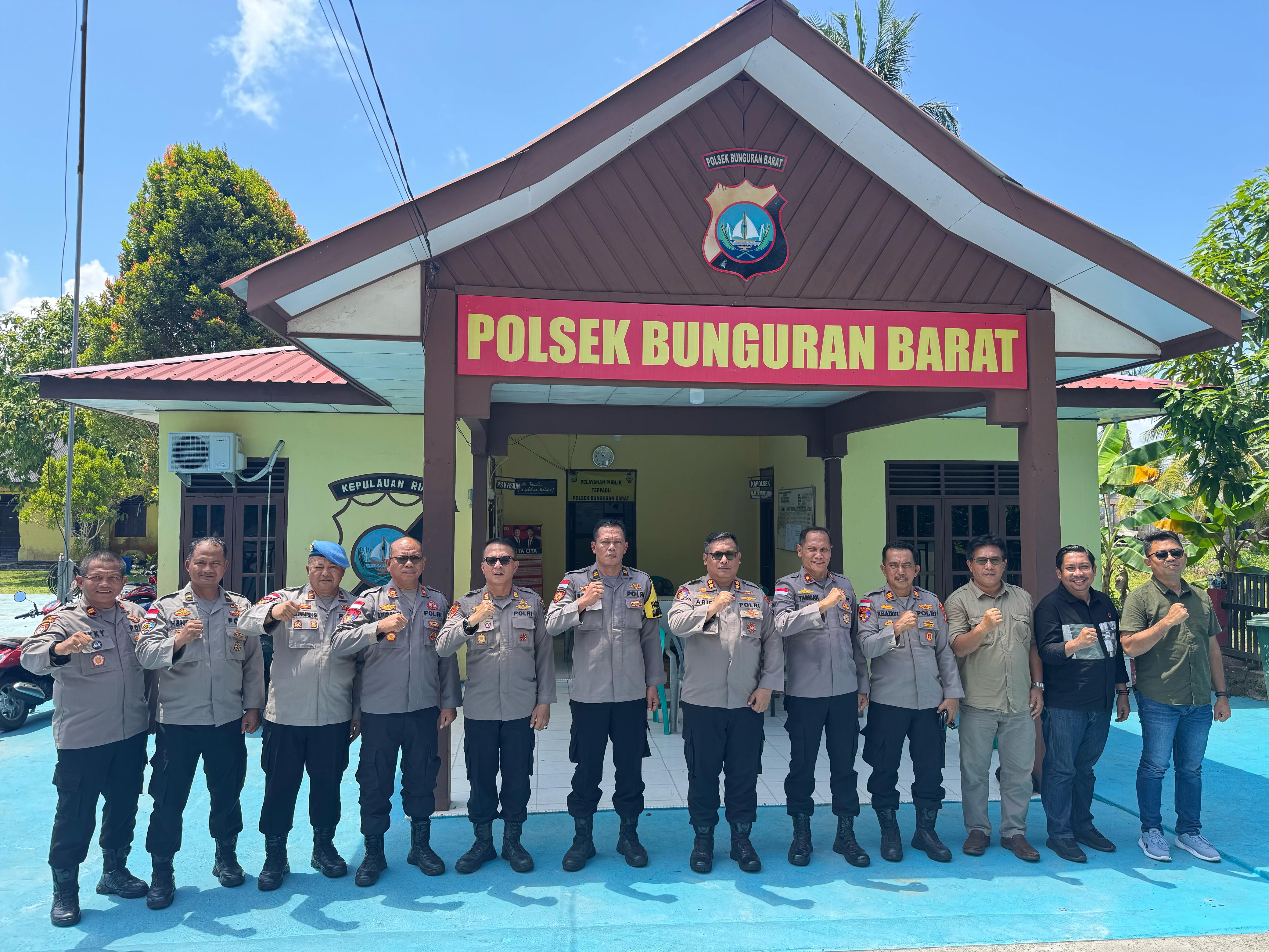 Kapolres Natuna Kunjungi Polsek Bunguran Barat, Tinjau Harkamtibmas dan Motivasi Personil