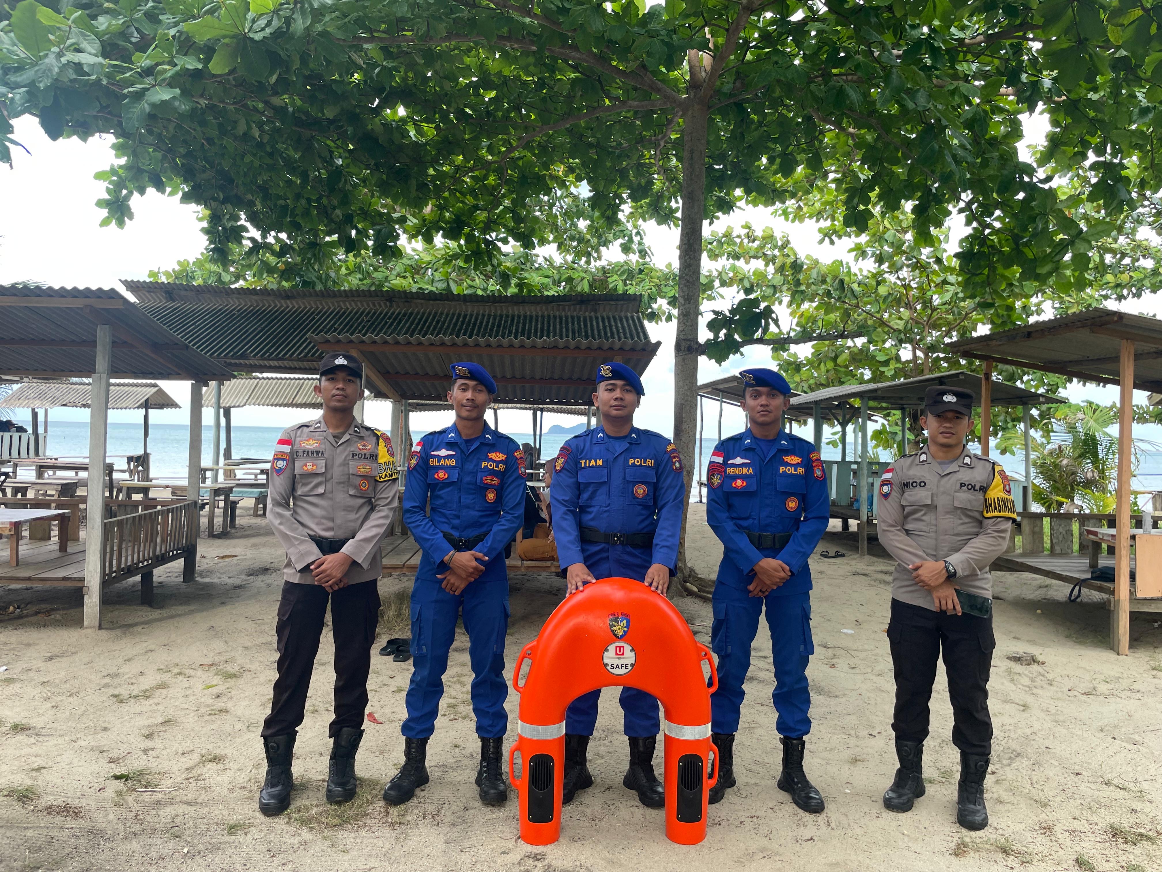 Polres Natuna Laksanakan Pengamanan di Sejumlah Titik Wisata dan Pelabuhan Selama Libur Panjang
