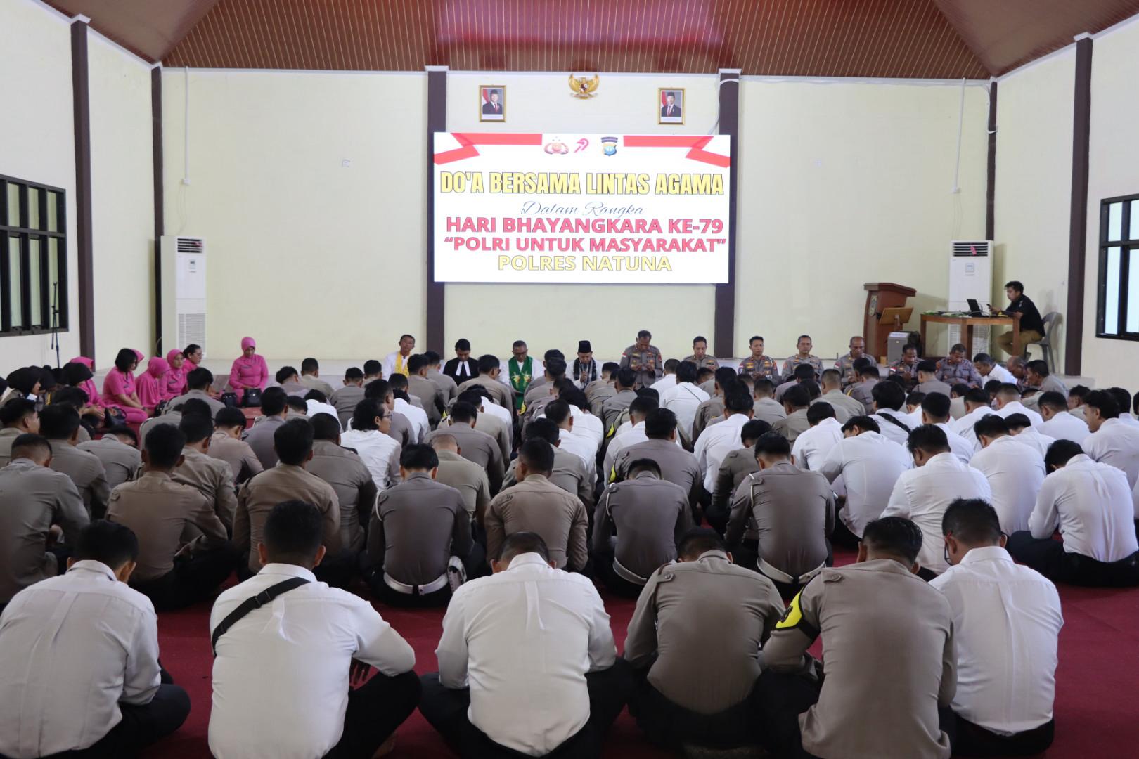 Polres Natuna Gelar Doa Lintas Agama Sambut Hari Bhayangkara ke-79: Wujud Toleransi dan Ukhuwah Kebangsaan